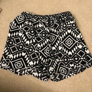 Xhilaration Black and White Patterned Shorts